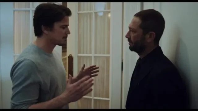 Кадры из сериала Медведь (2022)